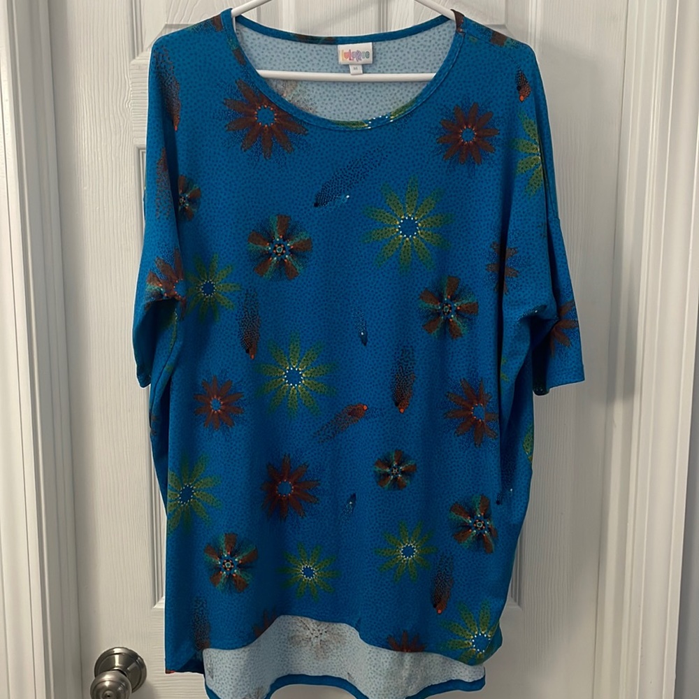 LuLa Roe Irma. Size M
